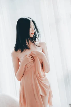 002.JPG
